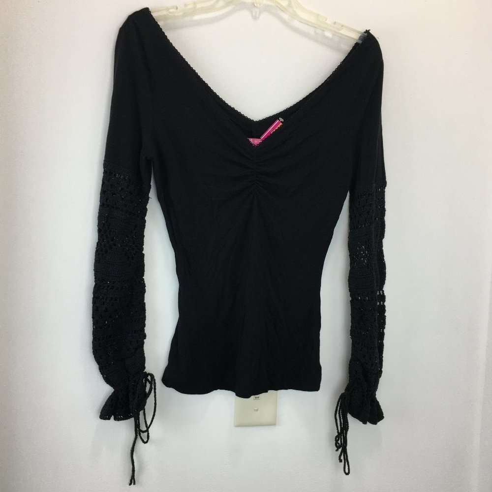 NEW BCBGirls Womens Black Top  Crochet Sleeves S